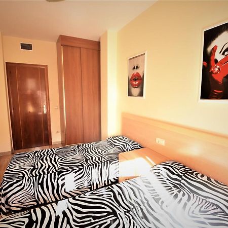 Apartamentos Sol Dorada 살루 외부 사진